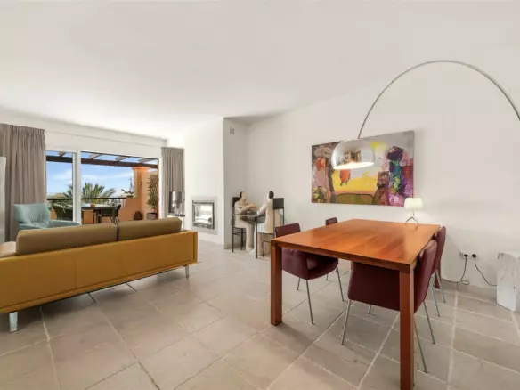 4-bedroom Apartment In Málaga, Spain (159 M²)