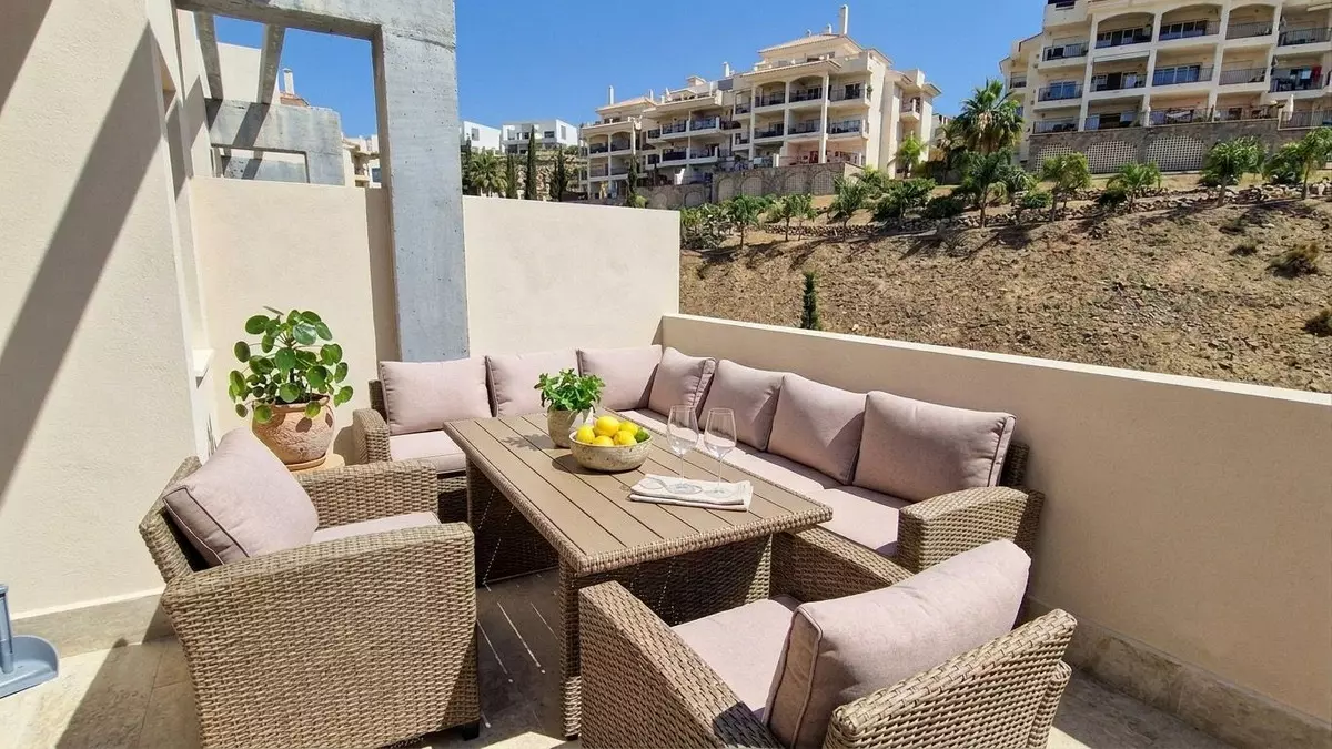 3-bedroom Apartment In Mijas, Spain (129 M²)