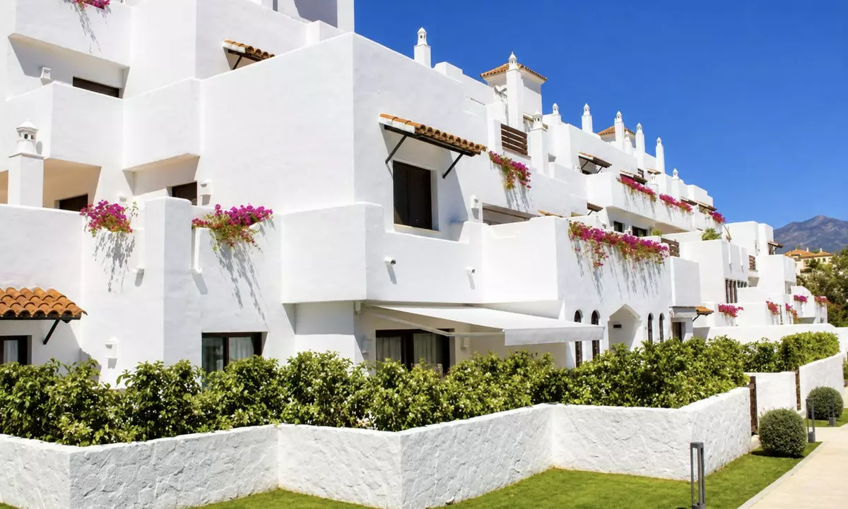 2-bedroom Apartment In Estepona, Spain (96 M²)