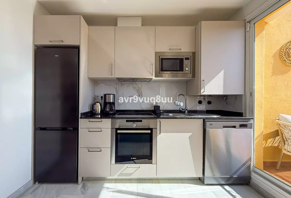 2-bedroom Apartment In Fuengirola, Spain (85 M²)