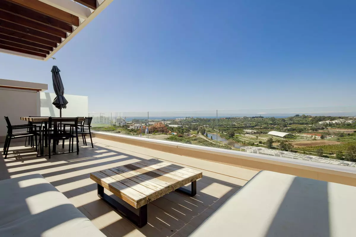 3-bedroom Apartment In Estepona, Spain (107 M²)
