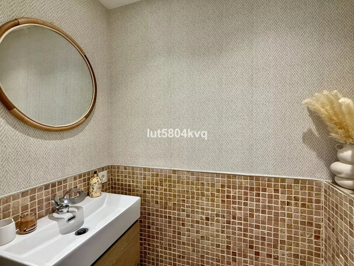 3-bedroom Apartment In Benahavis, Spain (150 M²)