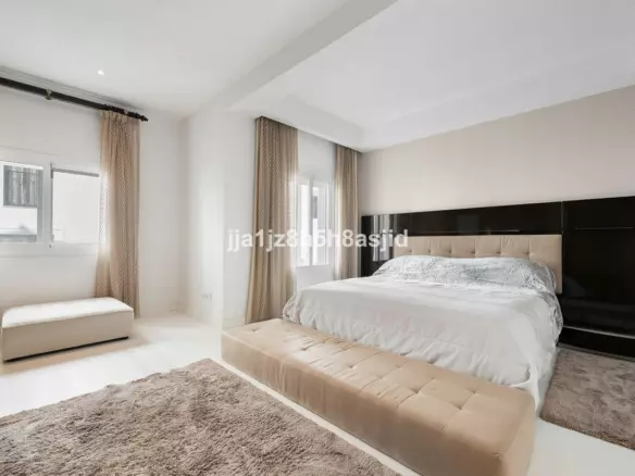 2-bedroom Apartment In Marbella, Spain (138 M²)