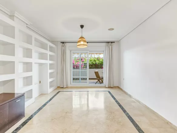 2-bedroom Apartment In Marbella, Spain (115 M²)
