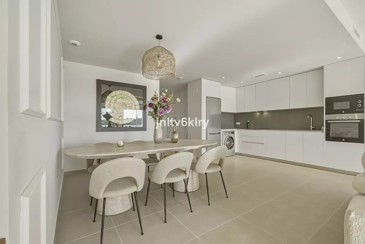 3-bedroom Apartment In Estepona, Spain (127 M²)