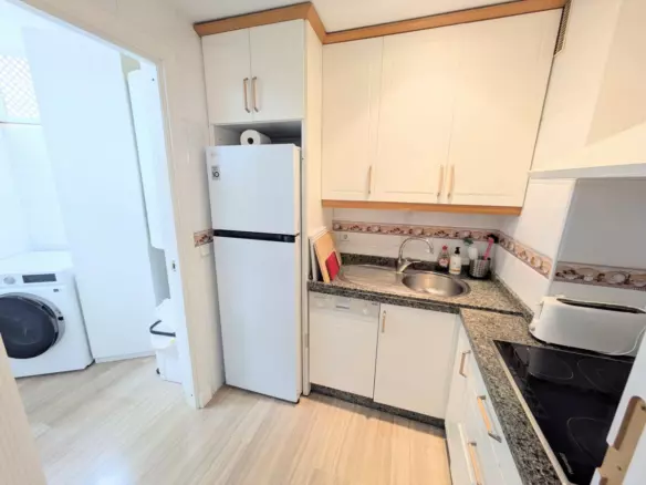 3-bedroom Apartment In Benalmádena, Spain (155 M²)