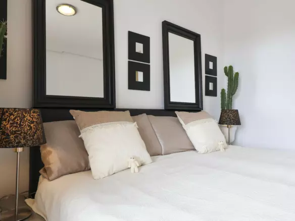 3-bedroom Apartment In Benahavis, Spain (103 M²)