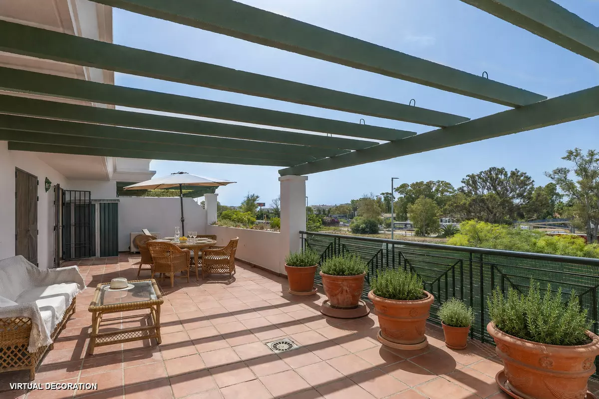 2-bedroom Apartment In Marbella, Spain (150 M²)