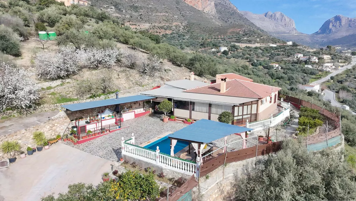 4-bedroom Country House In Alcaucín, Spain (147 M²)