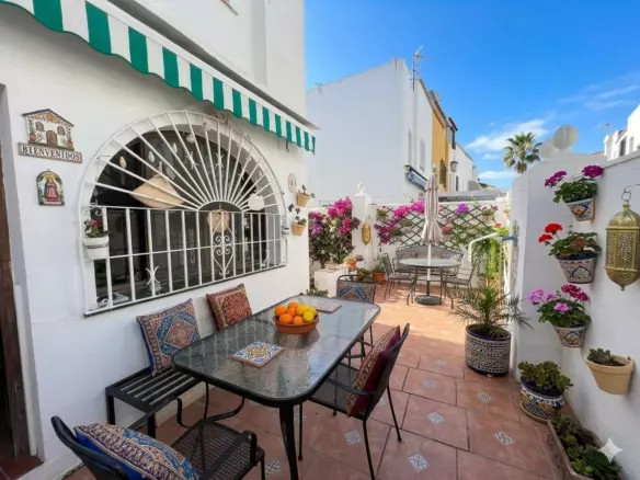 4-bedroom Villa In Torremolinos, Spain (210 M²)