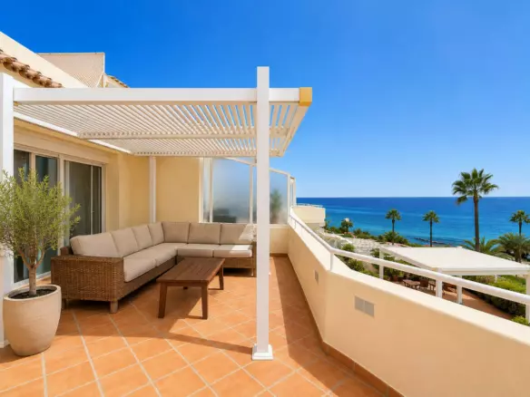 3-bedroom Apartment In Estepona, Spain (148 M²)