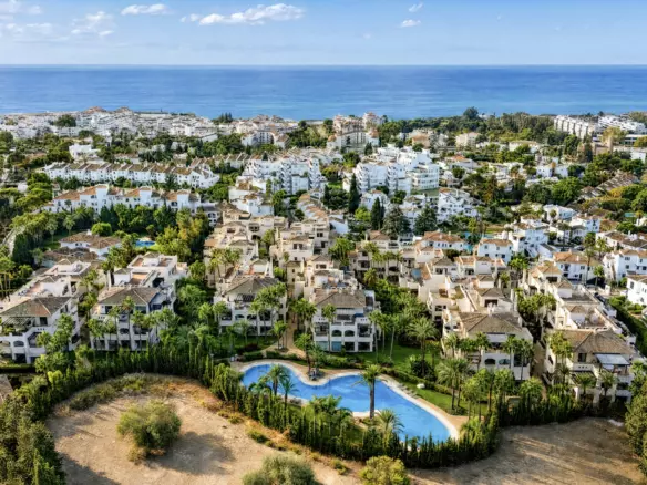 2-bedroom Apartment In Marbella, Spain (128 M²)