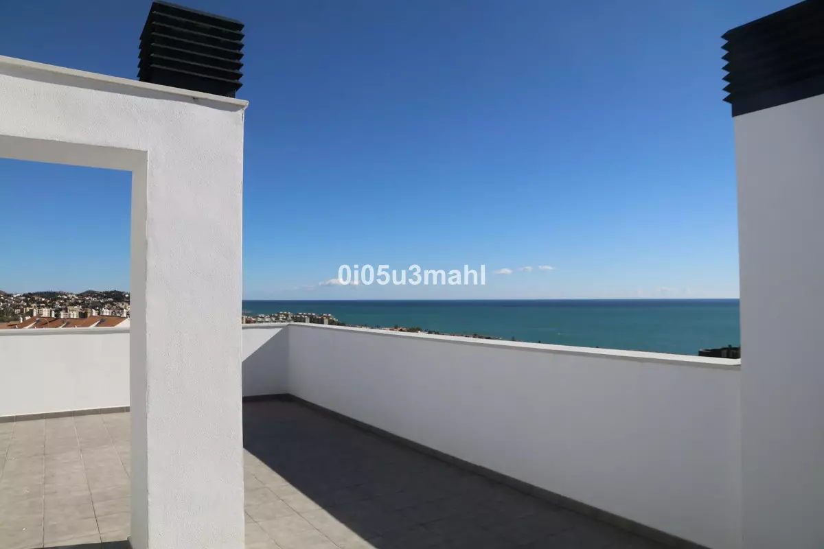 4-bedroom Villa In Málaga, Spain (292 M²)