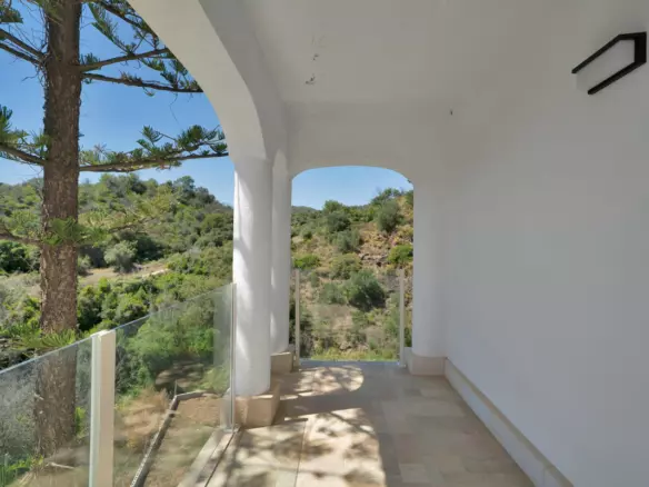 3-bedroom Villa In Marbella, Spain (379 M²)