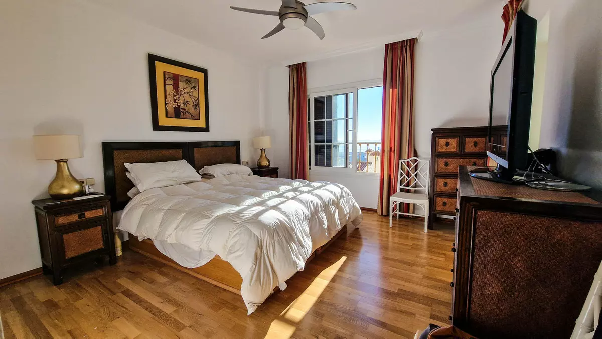 2-bedroom Apartment In Manilva, Spain (144 M²)