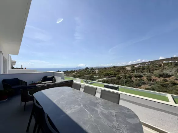 3-bedroom Apartment In Manilva, Spain (121 M²)