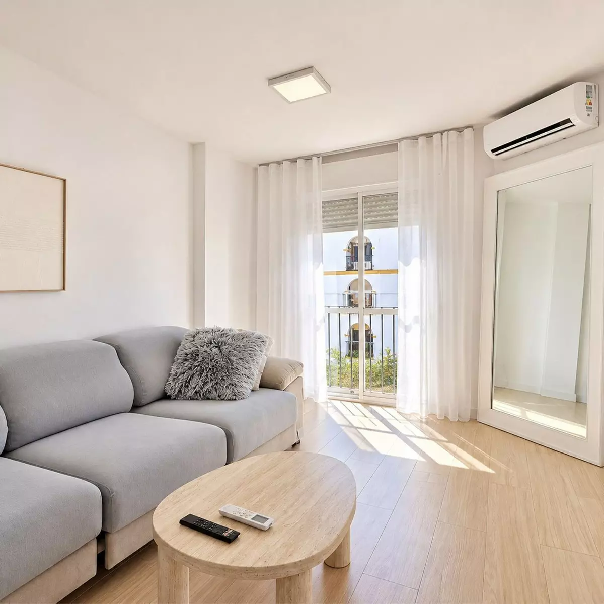 ShowFeedImage-4e3b06 5-bedroom Apartment In Estepona, Spain (116 M²)