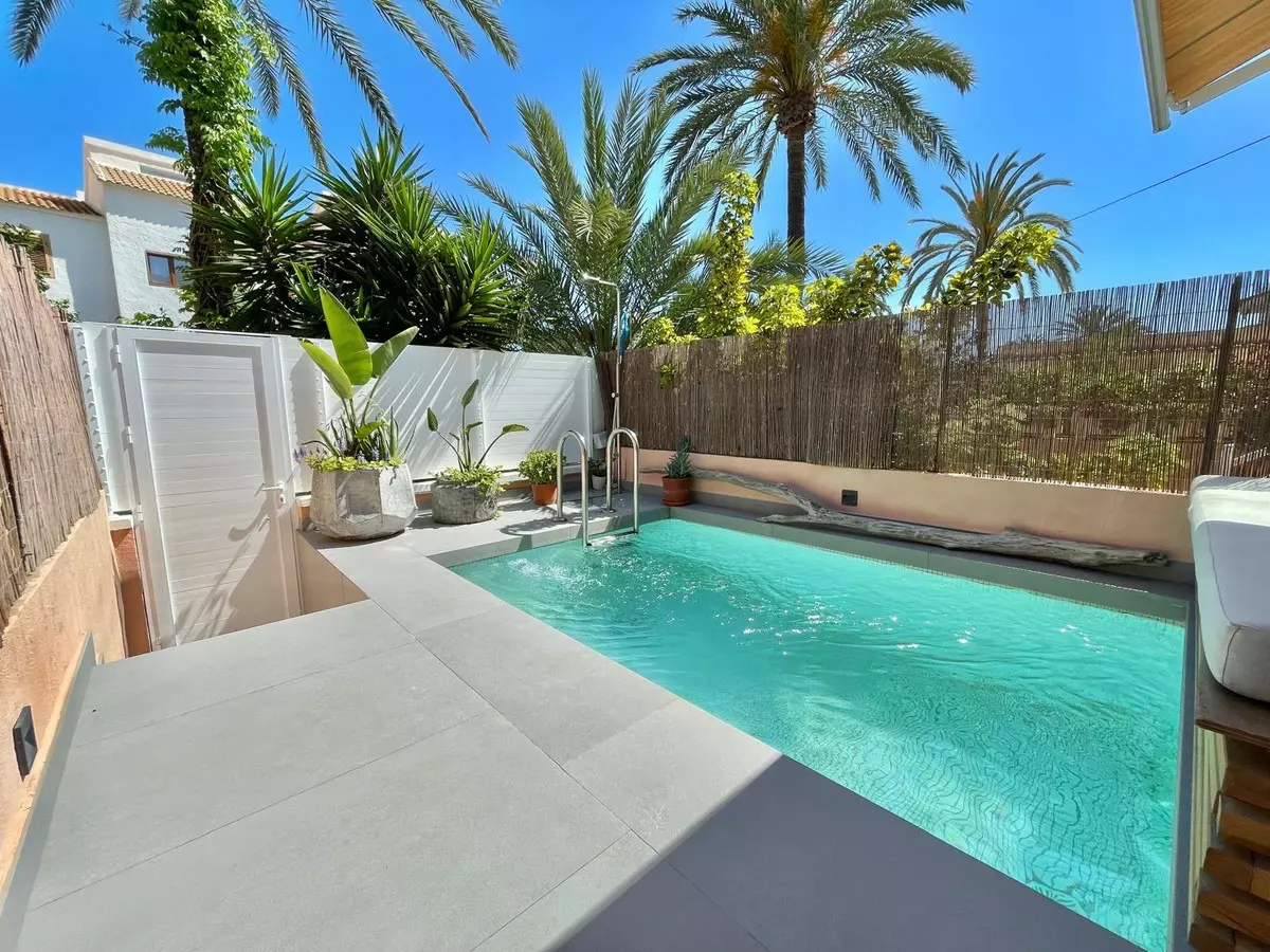 2-bedroom Town House In Santa Pola, Spain (90 M²)