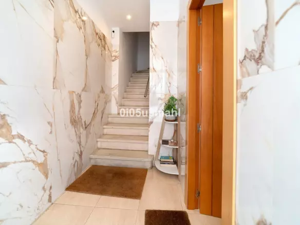 5-bedroom Town House In Málaga, Spain (105 M²)