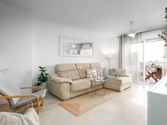 2-bedroom Apartment In Fuengirola, Spain (90 M²)