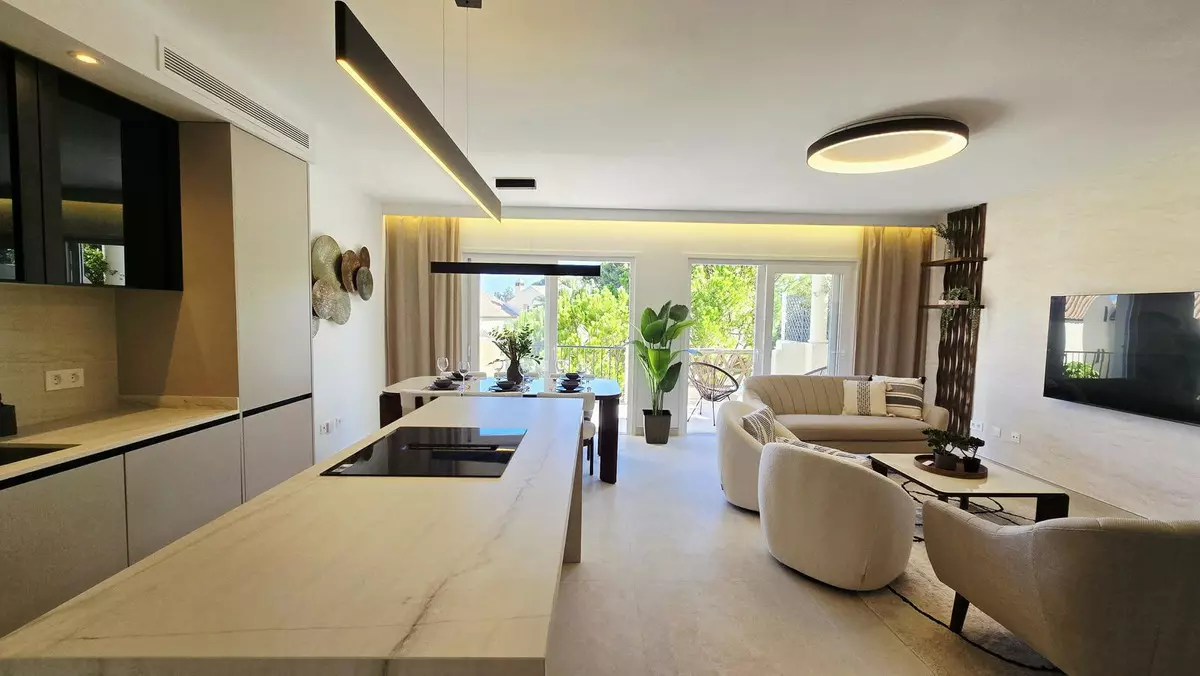 4-bedroom Town House In Marbella, Spain (128 M²)