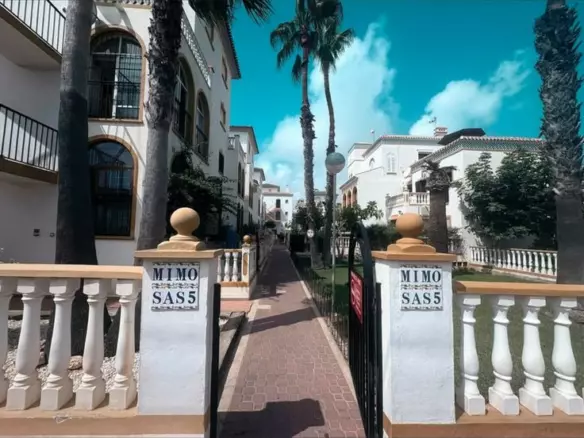 3-bedroom Apartment In Torrevieja, Spain (74 M²)