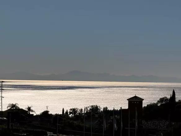 3-bedroom Apartment In Estepona, Spain (175 M²)