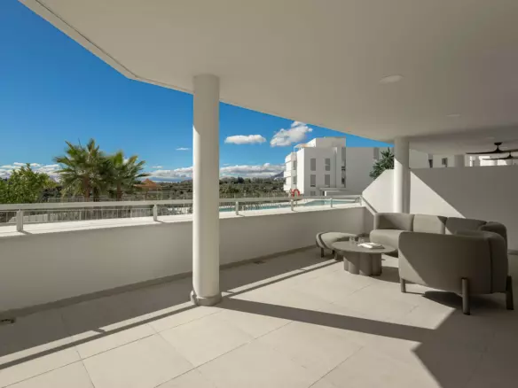 3-bedroom Apartment In Estepona, Spain (135 M²)
