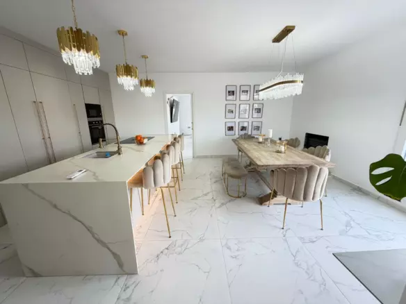 6-bedroom Villa In Orihuela, Spain (240 M²)