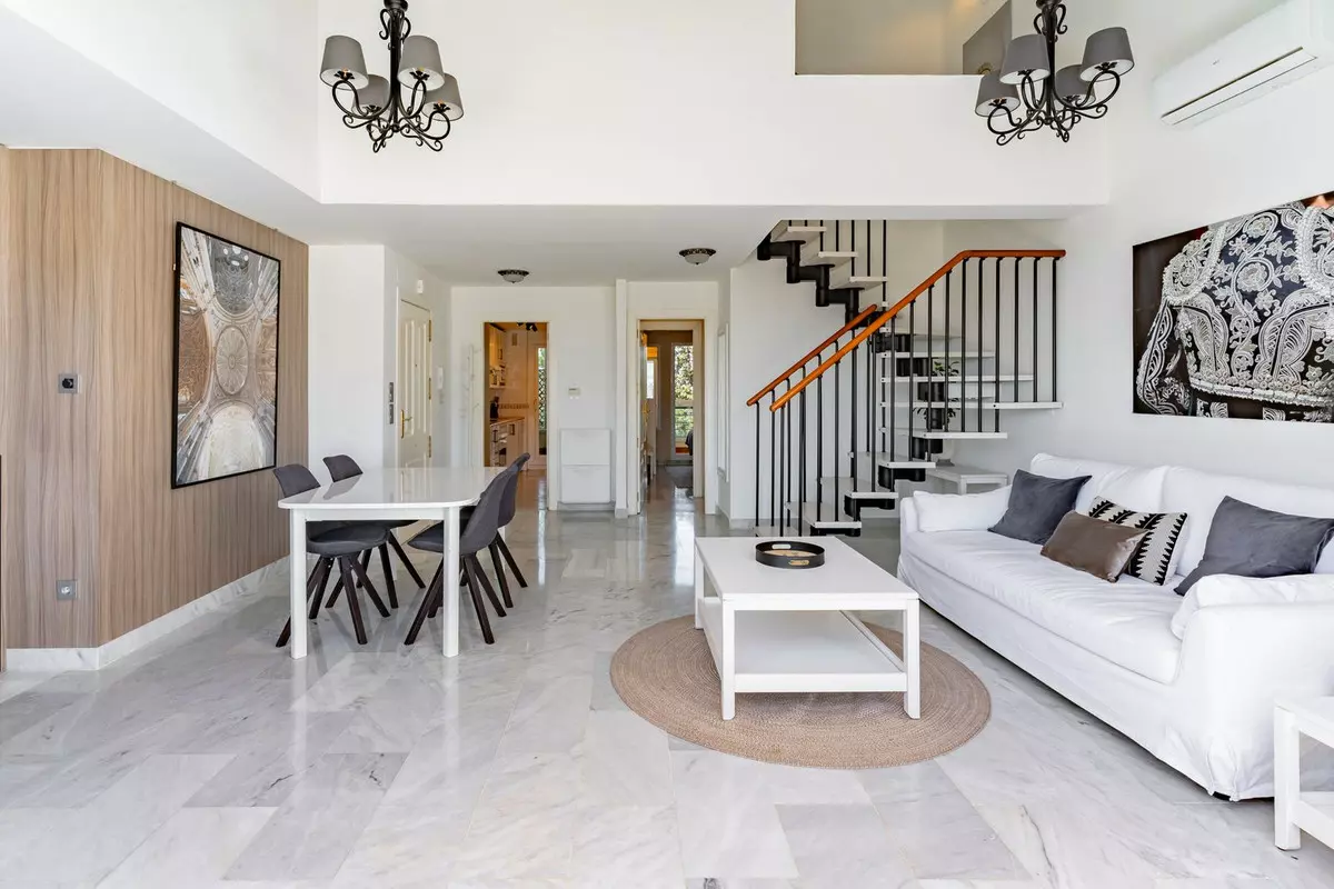 2-bedroom Apartment In Marbella, Spain (97 M²)