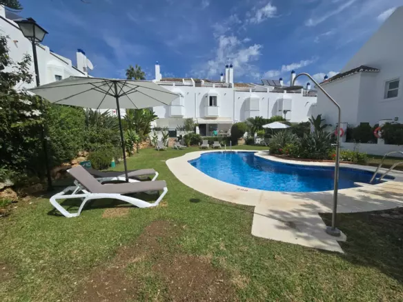 3-bedroom Town House In Marbella, Spain (317 M²)