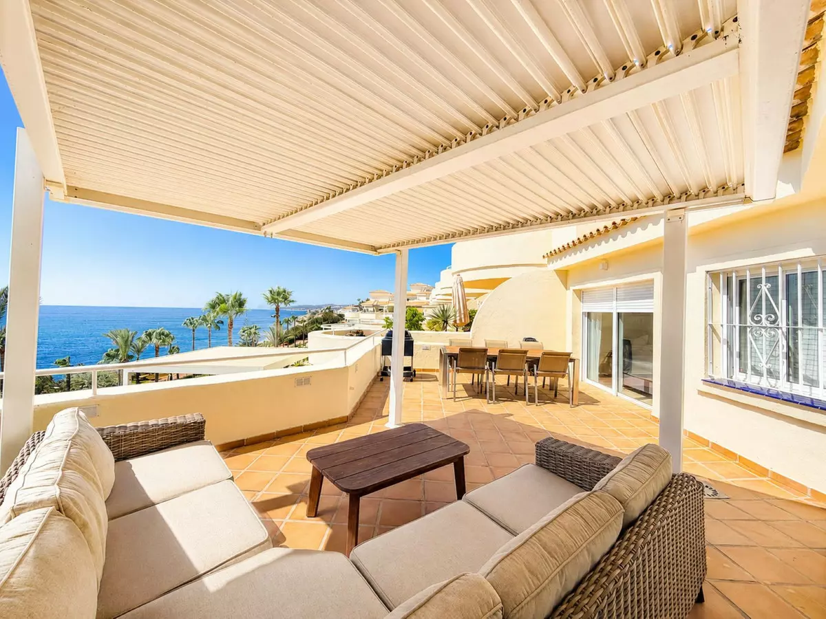 3-bedroom Apartment In Estepona, Spain (148 M²)