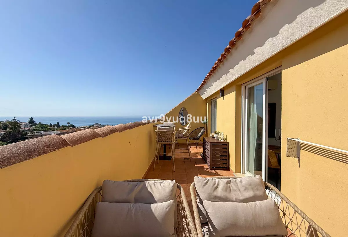 2-bedroom Apartment In Fuengirola, Spain (85 M²)