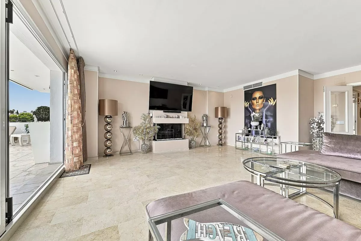 3-bedroom Apartment In Benalmádena, Spain (134 M²)