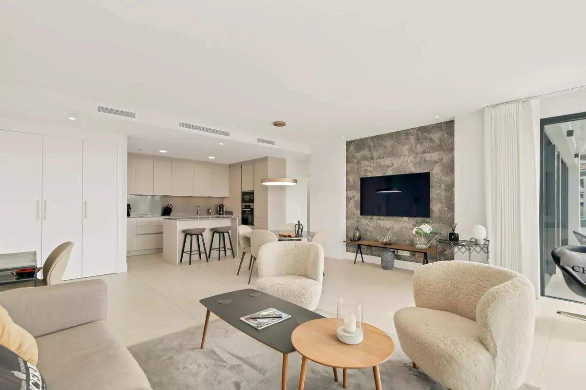 2-bedroom Apartment In Benahavis, Spain (113 M²)