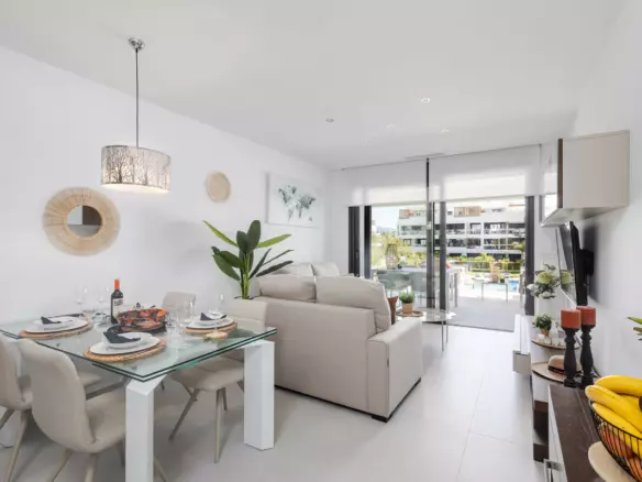 2-bedroom Apartment In Estepona, Spain (92 M²)