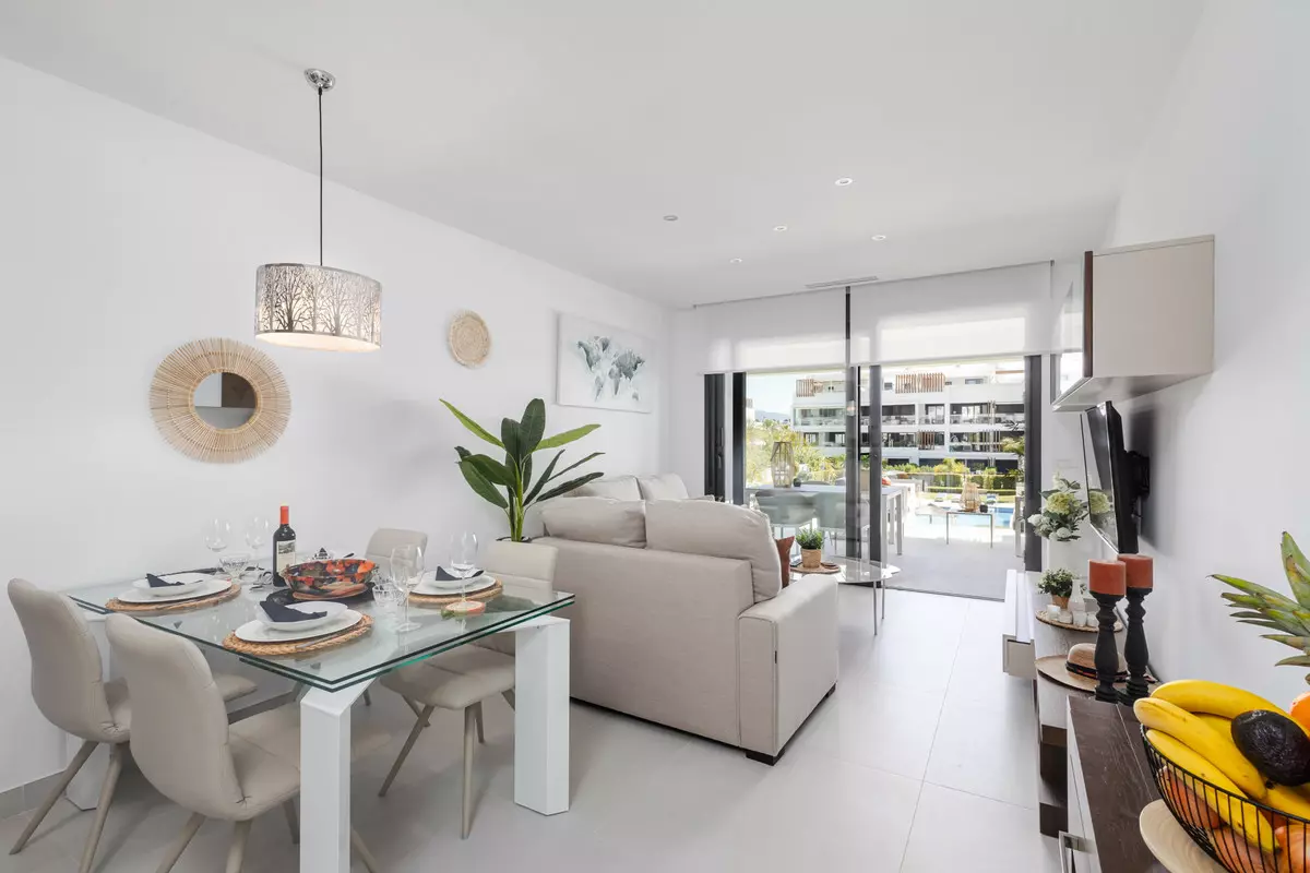2-bedroom Apartment In Estepona, Spain (92 M²)