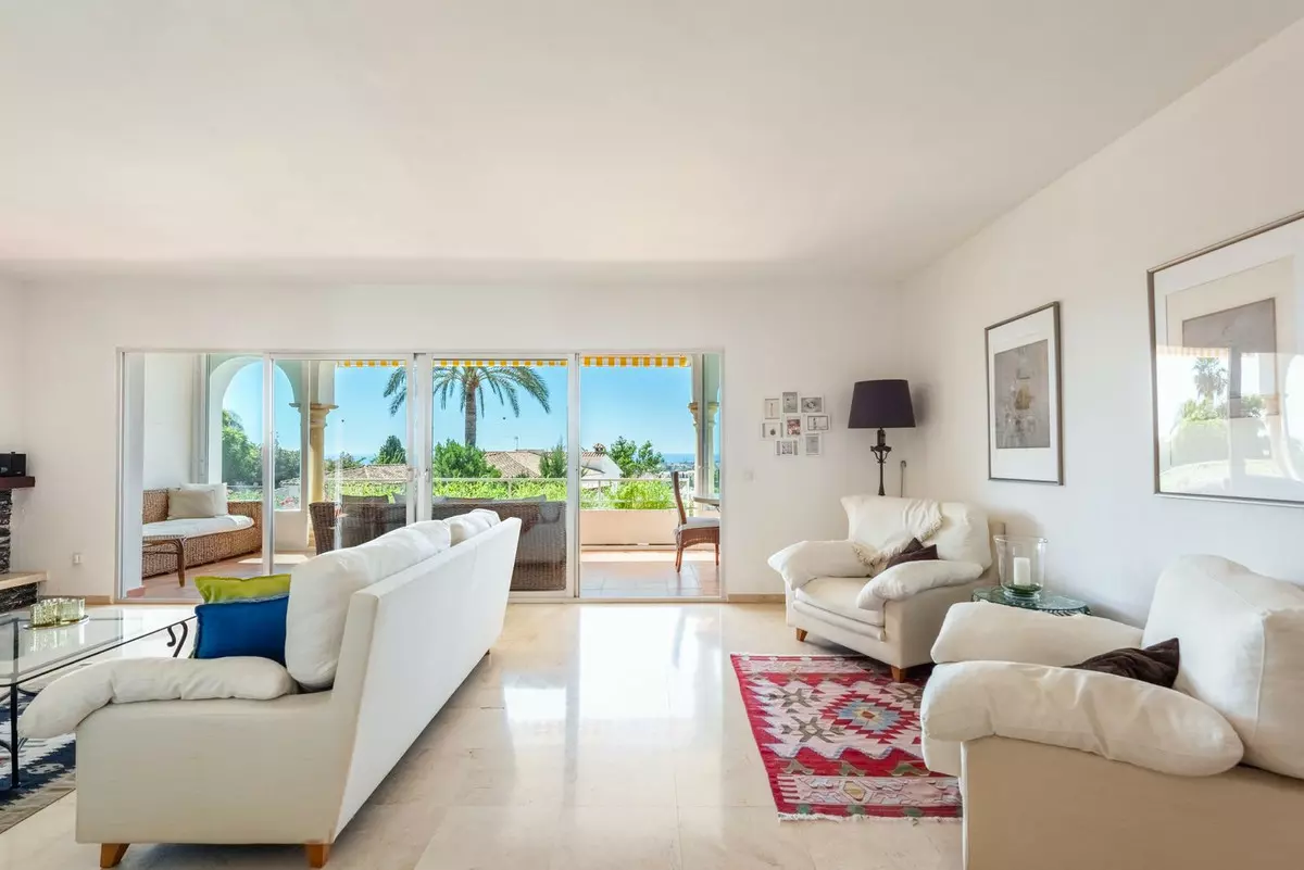 2-bedroom Town House In Estepona, Spain (135 M²)