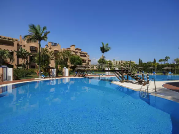 5-bedroom Apartment In Estepona, Spain (205 M²)
