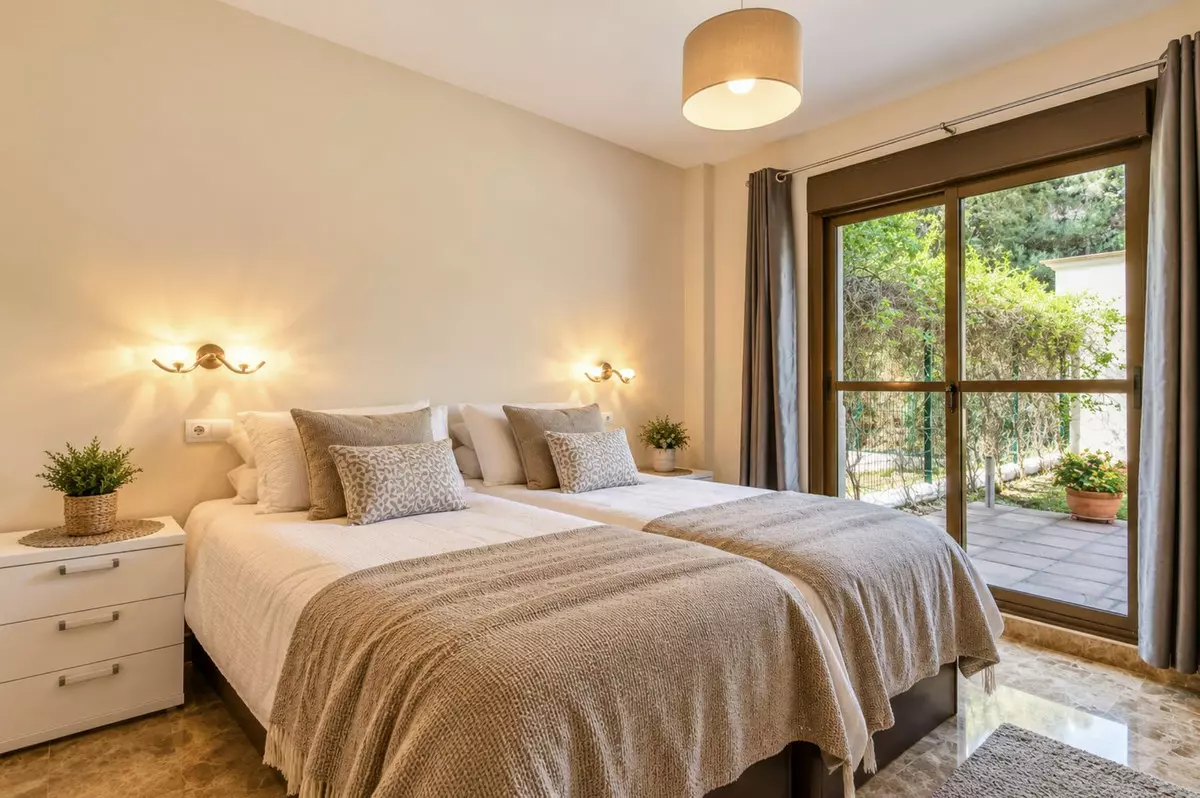 2-bedroom Apartment In Estepona, Spain (96 M²)
