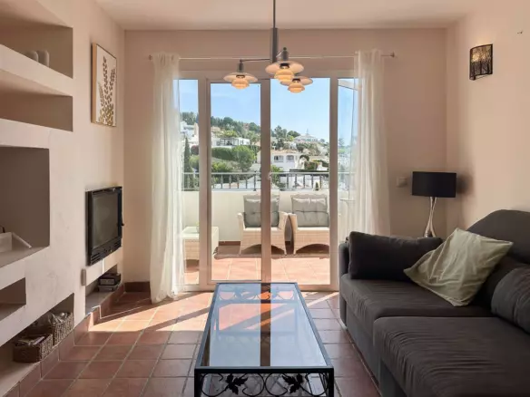 3-bedroom Apartment In Benalmádena, Spain (70 M²)
