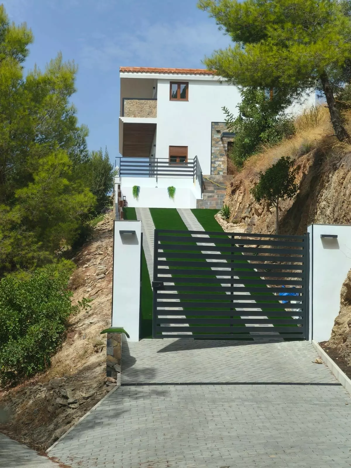 ShowFeedImage-546db2 4-bedroom Villa In Málaga, Spain (200 M²)