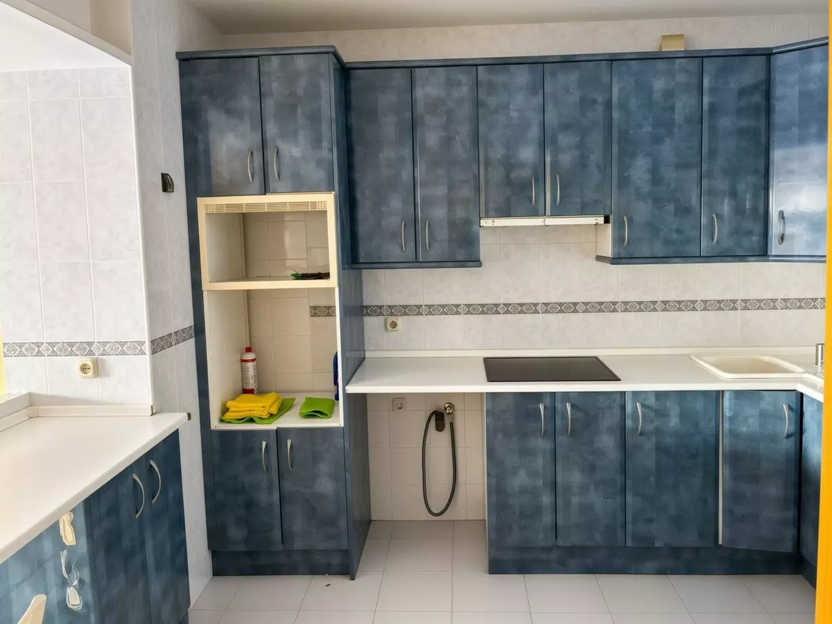 3-bedroom Apartment In Estepona, Spain (120 M²)