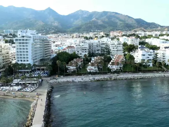 2-bedroom Apartment In Marbella, Spain (203 M²)