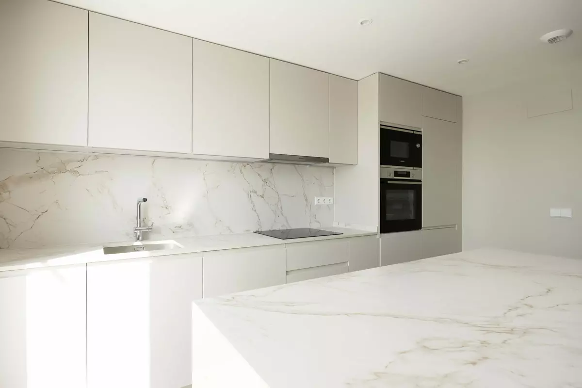 4-bedroom Apartment In Marbella, Spain (129 M²)