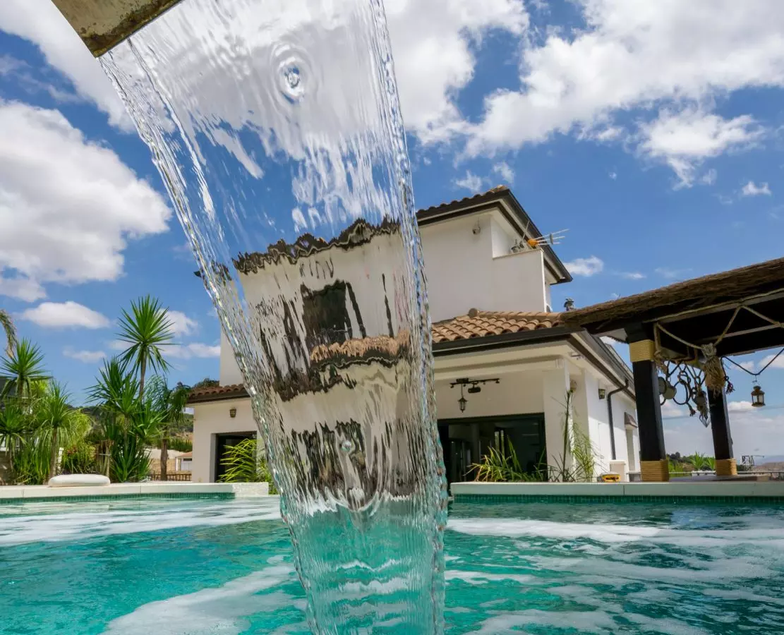 3-bedroom Villa In Casarabonela, Spain (232 M²)