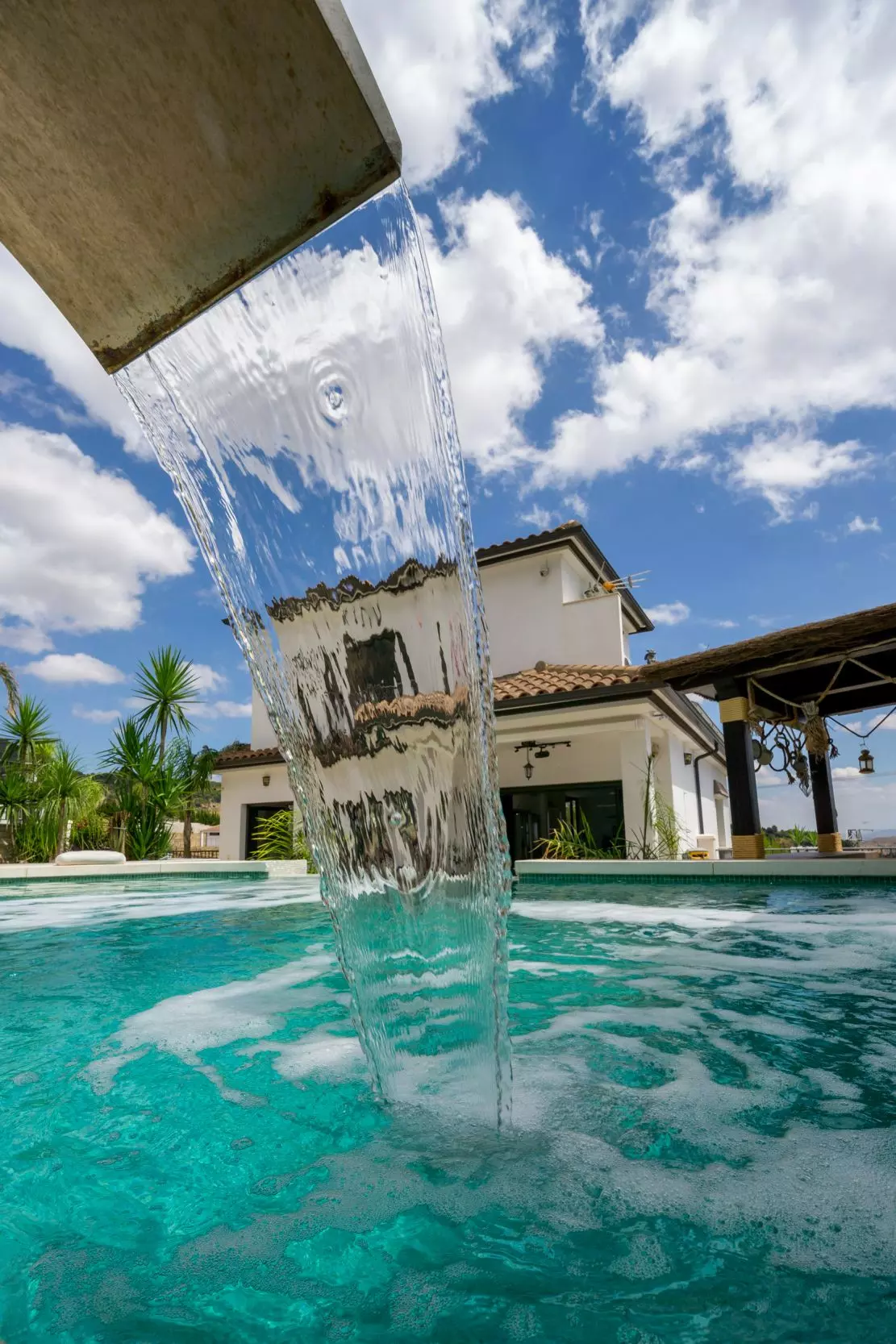 3-bedroom Villa In Casarabonela, Spain (232 M²)