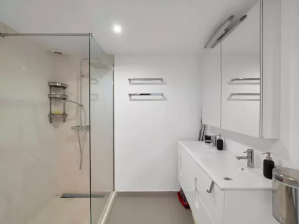 2-bedroom Apartment In Marbella, Spain (112 M²)