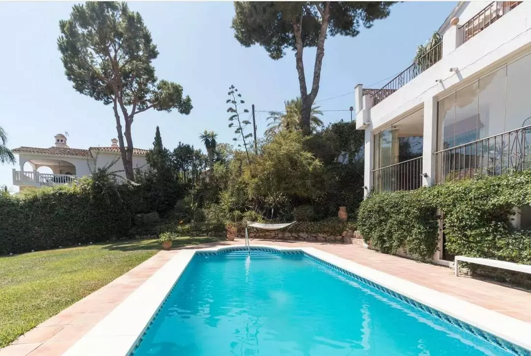4-bedroom Villa In Marbella, Spain (270 M²)