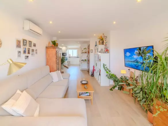 3-bedroom Apartment In Málaga, Spain (107 M²)
